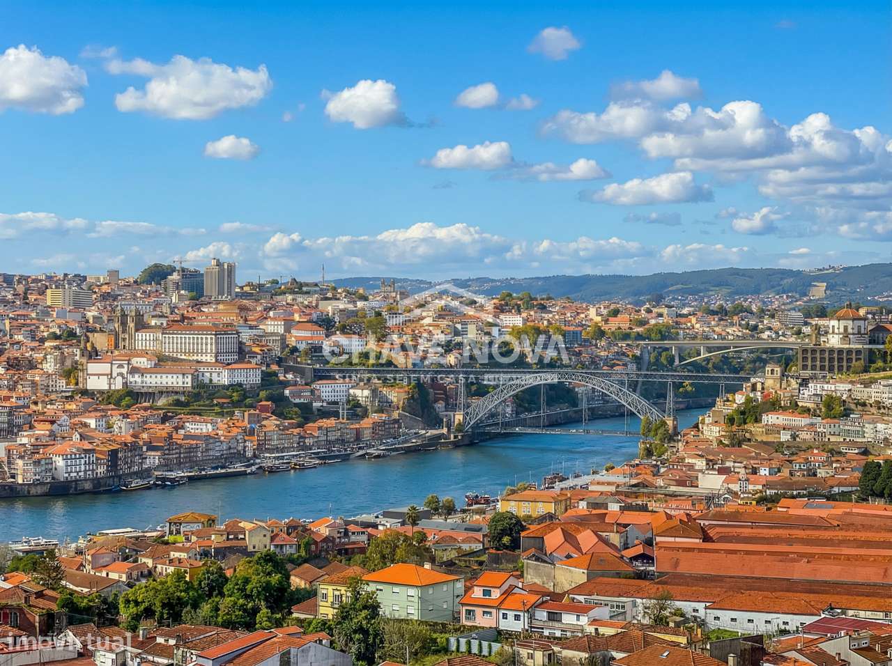 T0 Novo c/ Piscina e Lugar de Garagem em Santa Marinha (VL8) - Grande imagem: 2/19