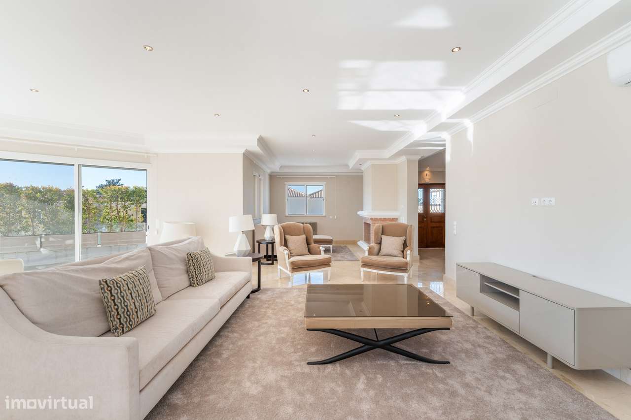 Luxuosa Moradia T6 - Vale do Lobo-7