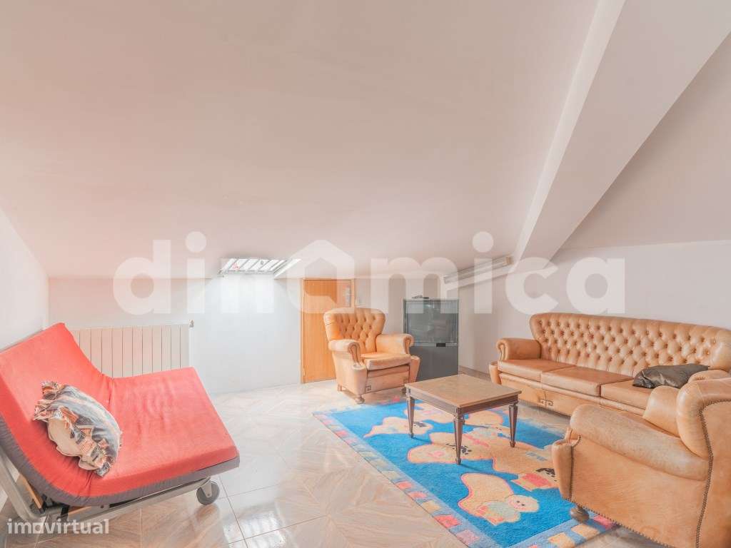 Apartamento T3+1 com 4 Frentes na Póvoa de Varzim - A 350m da Praia-36