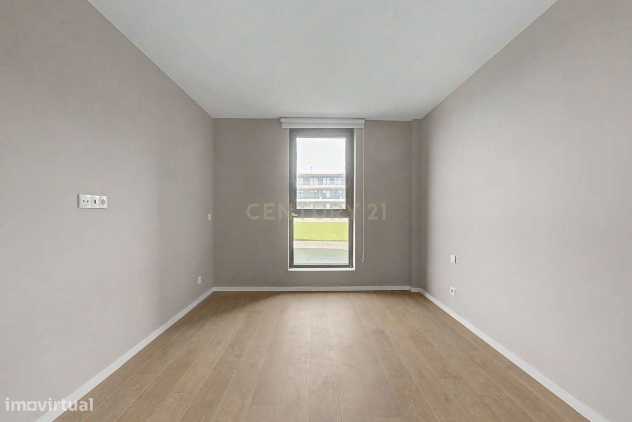 Apartamento T4 Exclusivo em Primeira Linha de Mar | Canidelo-17