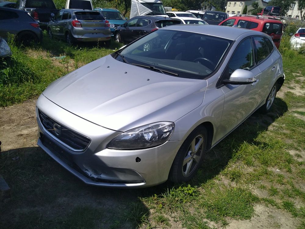 Volvo V40 II (2012-) 2014