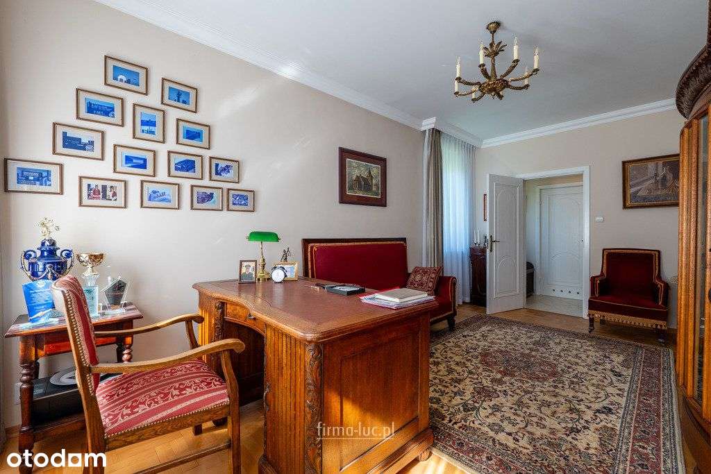 Dom przy ścianie lasu, możliwe 4 sypialnie-16