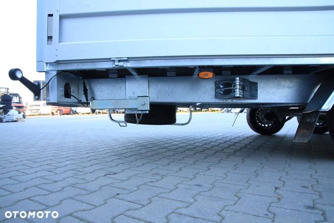 Niewiadów Boss 6 x 2.1 burty aluminiowe 3 osie po 1350kg koła 195R13C - 9