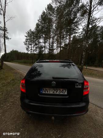 Skoda Octavia 2.0 TDI DPF RS DSG - 5