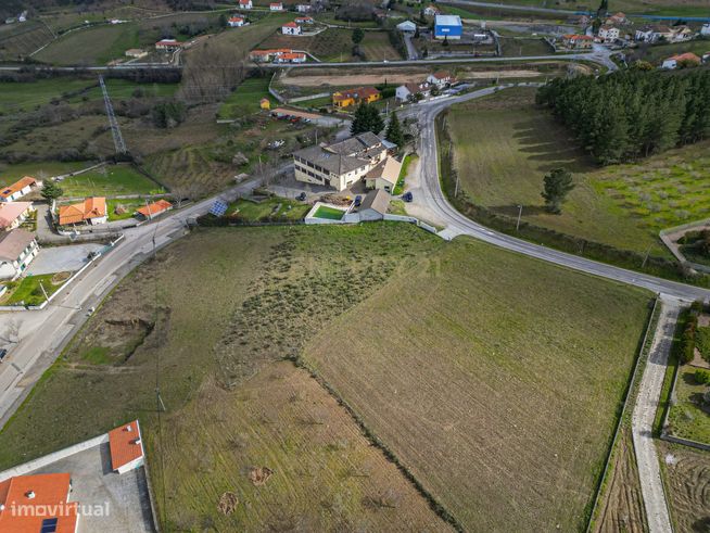 Oportunidade Única: Moradia em Bragança por 130.000€-9