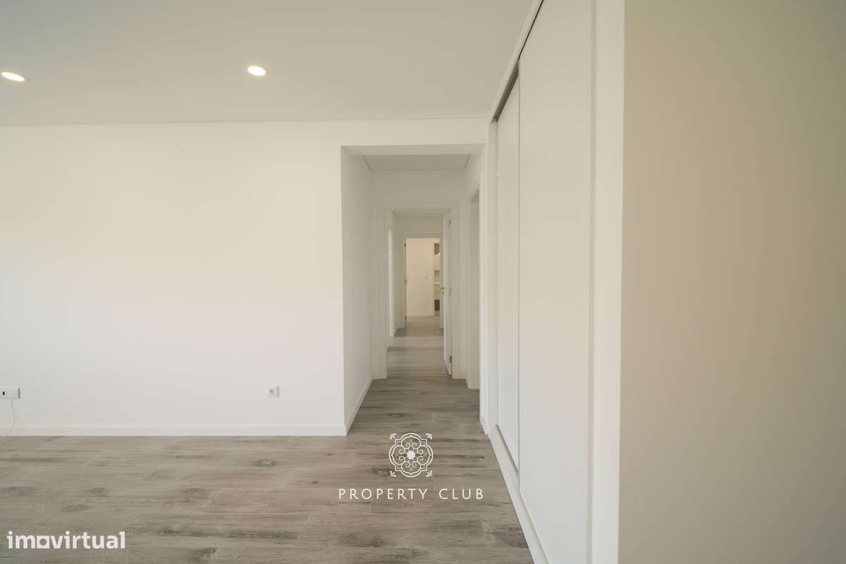 Apartamento T3 semi-novo na Urbanização Val Flores – Pinhal Novo - Grande imagem: 4/34