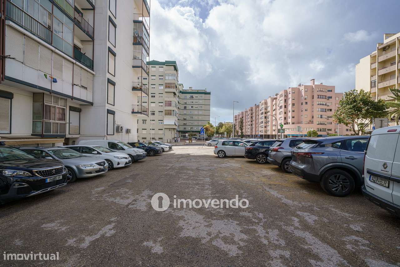 Apartamento T1 no Bairro do Liceu,  Setúbal-18