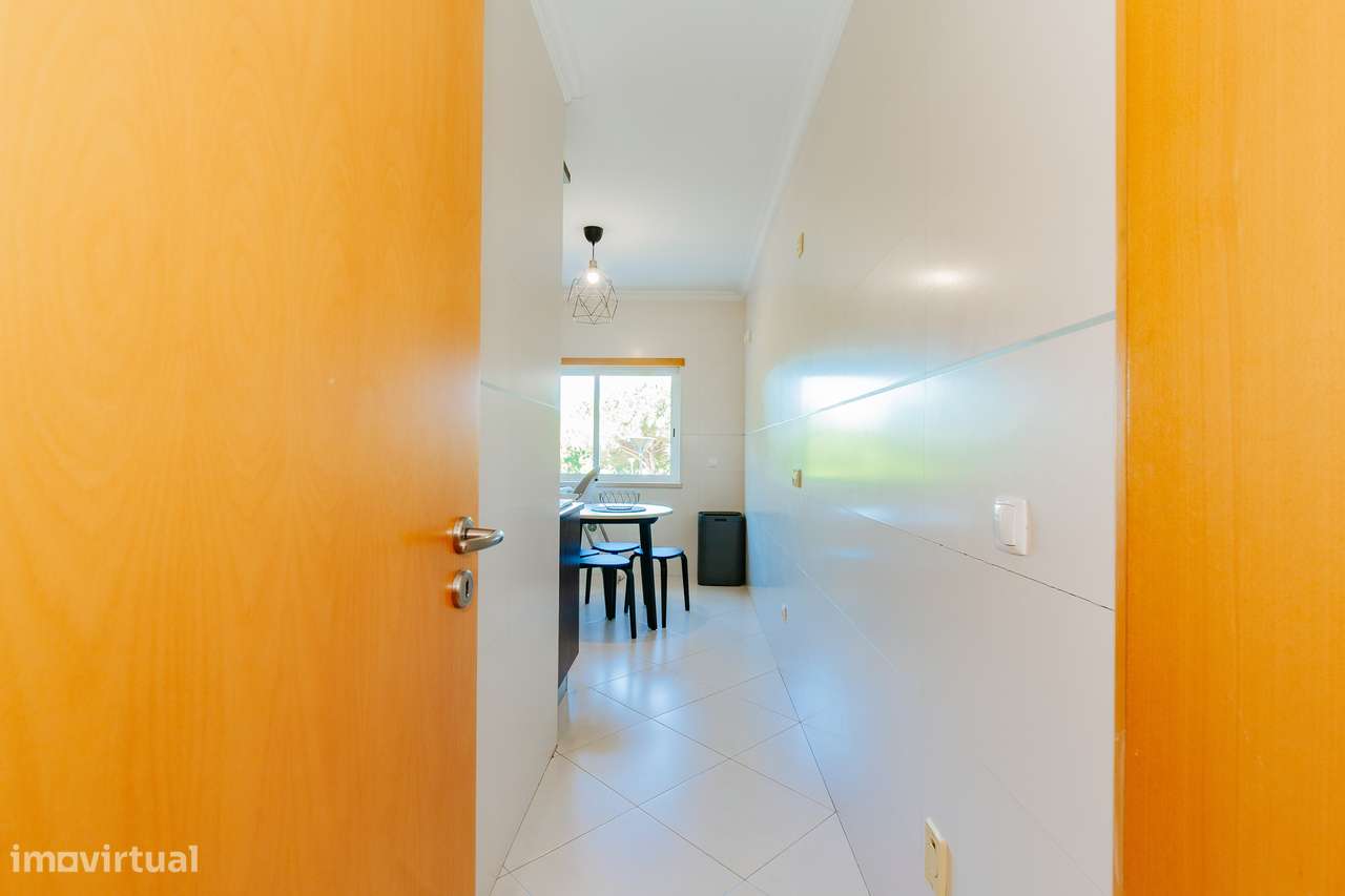 Apartamento de 4 assoalhadas em zona de excelência no Montijo-8