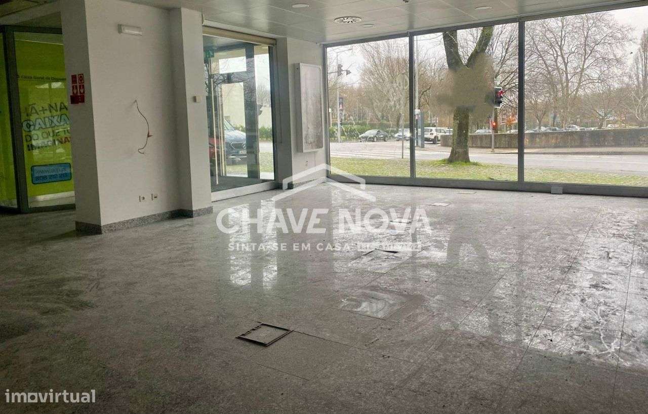 Loja Comercial para Arrendamento em Paranhos - Grande imagem: 5/23