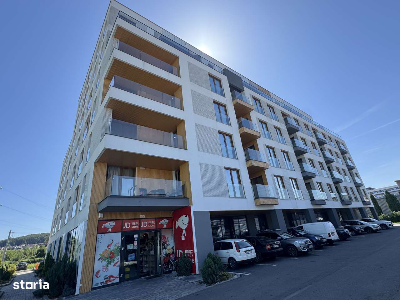 Apartament 3 camere la KFC mall-0