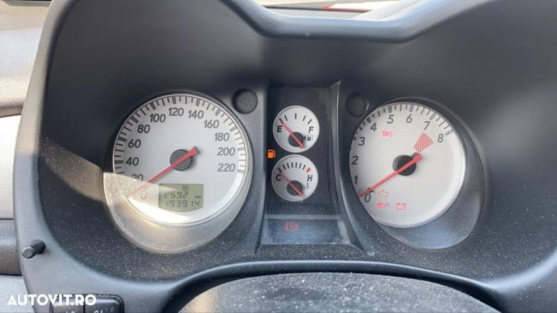 mitsubishi outlander 1 2004 motor 20 benzina 4G64 bara capota airbag far usa roti jante anvelope R17 cutie transfer  grup diferențial central sau spate - 11