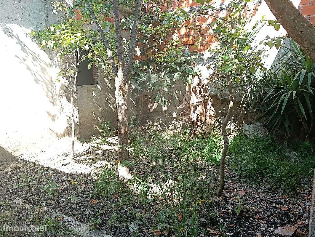 Moradia T2 para venda-9