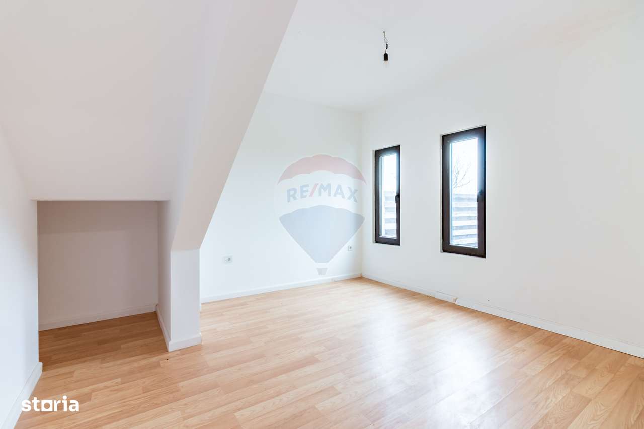 Casă / Vilă cu 5 camere de vânzare Tunari, Dimieni-16