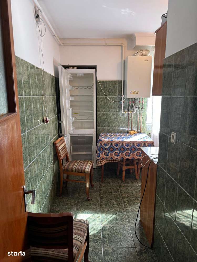 Apartament 3 camere de vanzare , Maracineni-2