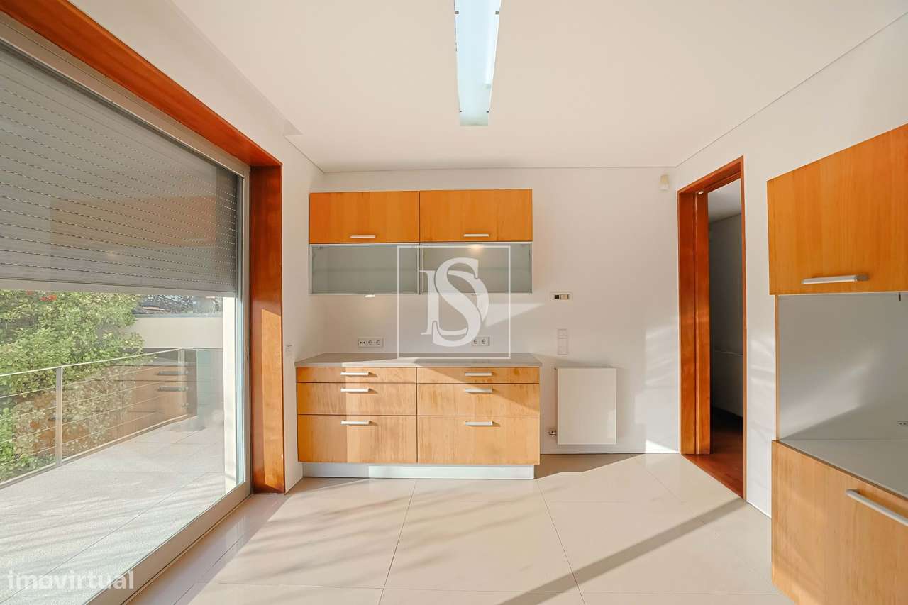 Moradia T3 individual com jardim e garagem na Póvoa de Varzim-8