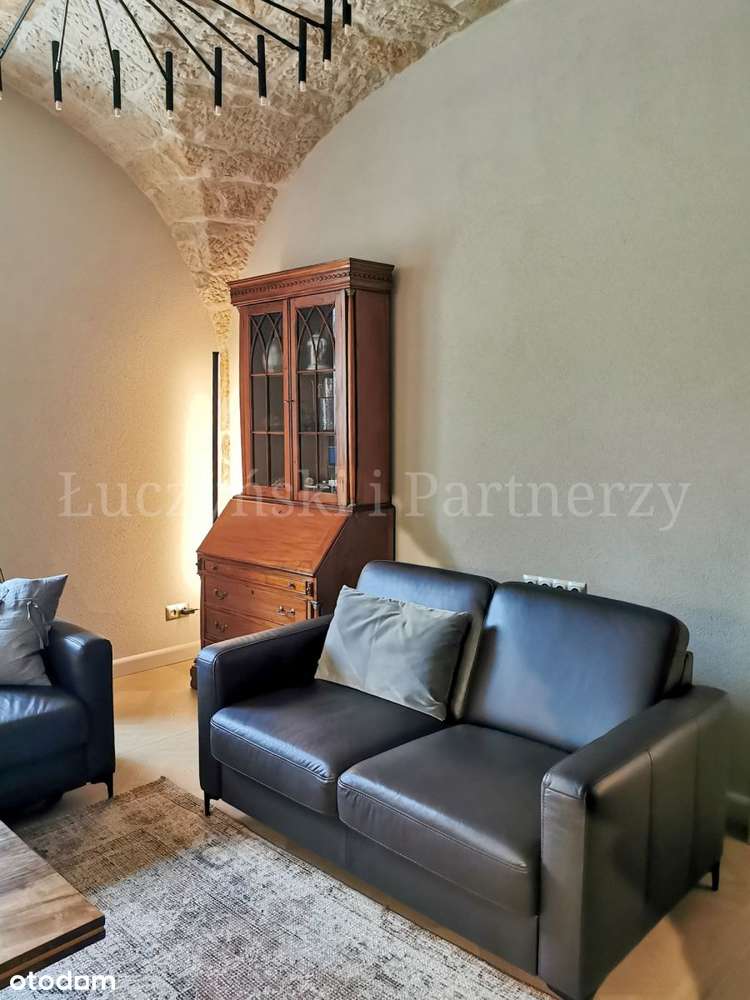 Wyjątkowa posiadłość z nieograniczonym potencjałe-15