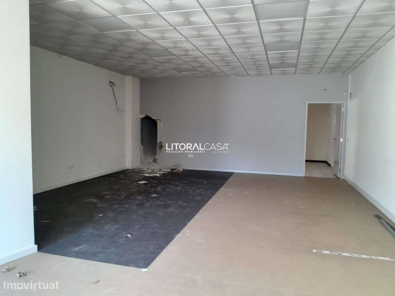 Loja no centro de Oia com 183,7m2 e garagem - Grande imagem: 5/17