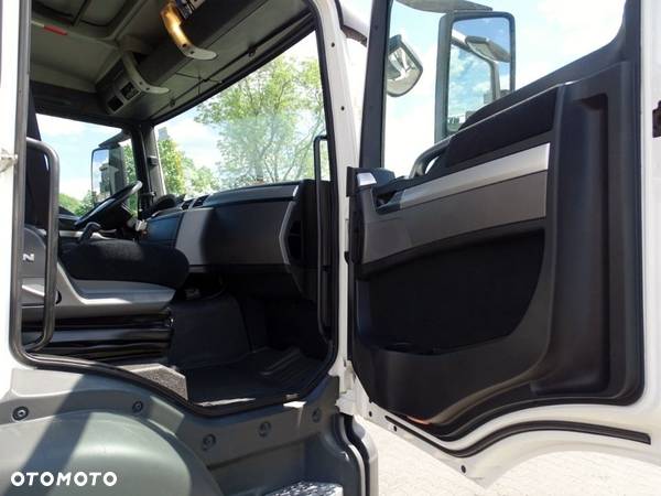 MAN TGS 18.360 / MANUAL + HDS TEREX 165.2 E - 6 X WYSUW - 16,6 M / PILOT / - 40