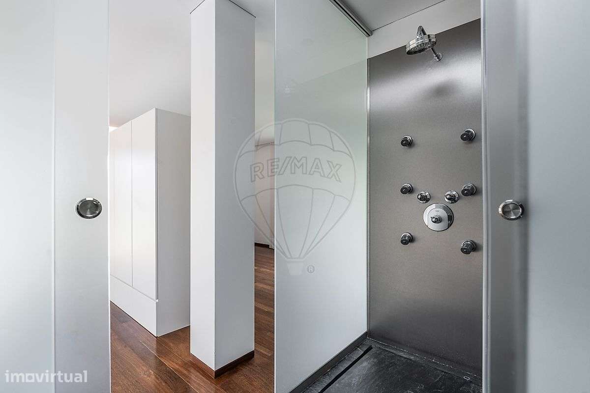 Moradia T4 para venda-30