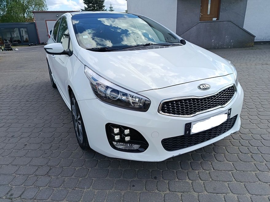 Kia Ceed II (2012-) 1.0 T-GDI GT Line 2017