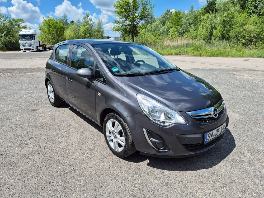 Opel Corsa D 1.2 16V EcoFLEX Color Elegance 2011