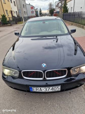 BMW Seria 7 735i - 4