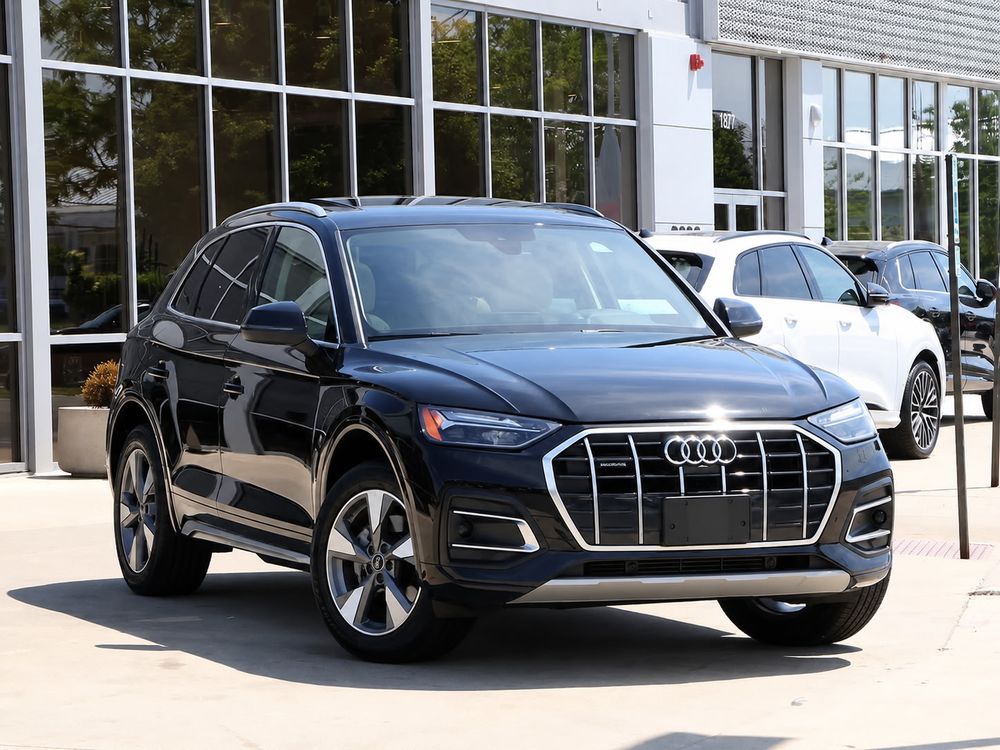 Audi Q5 FY 2022