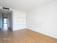 Apartamento de tipologia T1, novo com 78m2 e terraço de 92m2, inser... - Miniatura: 36/39