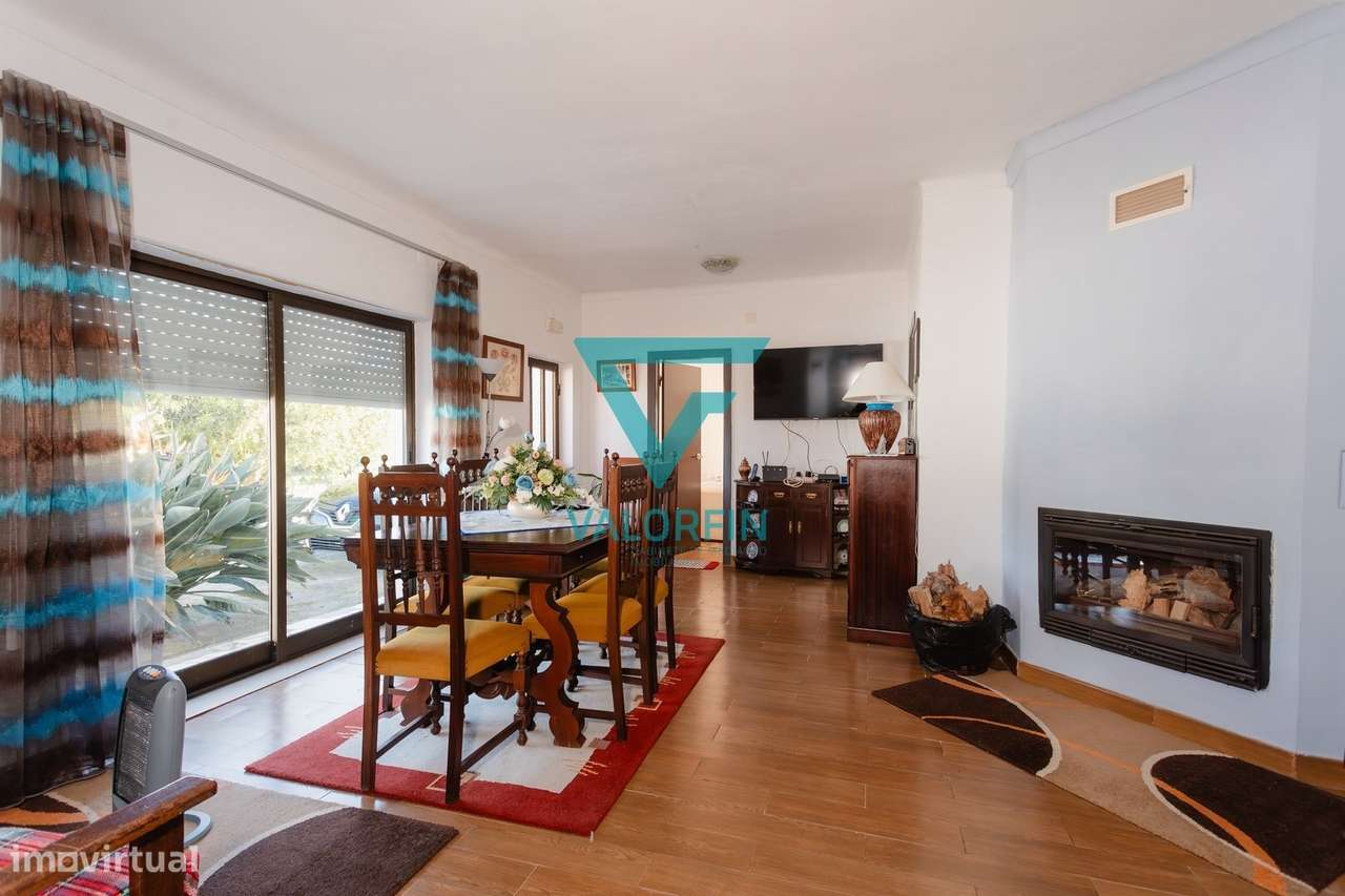 MORADIA T2 Térrea com Terreno e Logradouro | Porto de Mós - Grande imagem: 5/17