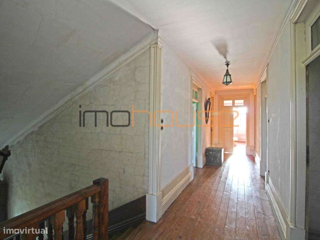 Casa senhorial do século XIX ( Zona Espaço Central II)-23