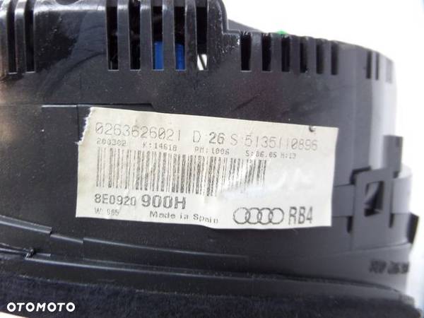 AUDI A4 B6 2.4 LICZNIK ZEGARY 8E0920900H - 4