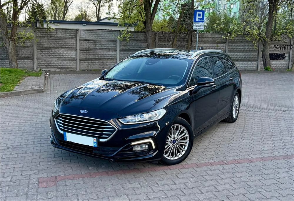 Ford Mondeo Mk5 2.0 Hybrid Titanium 2020