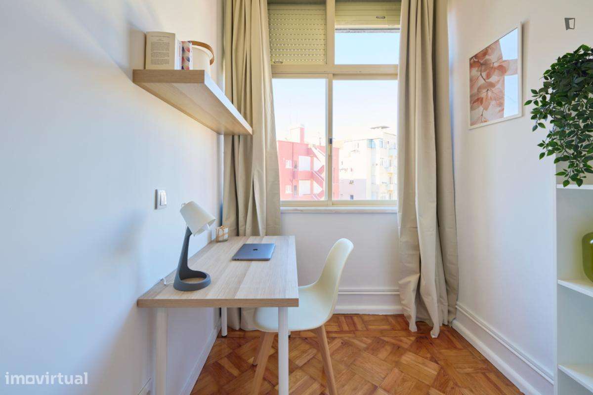Quarto - localizado em Alameda Lisbon - Grande imagem: 5/6