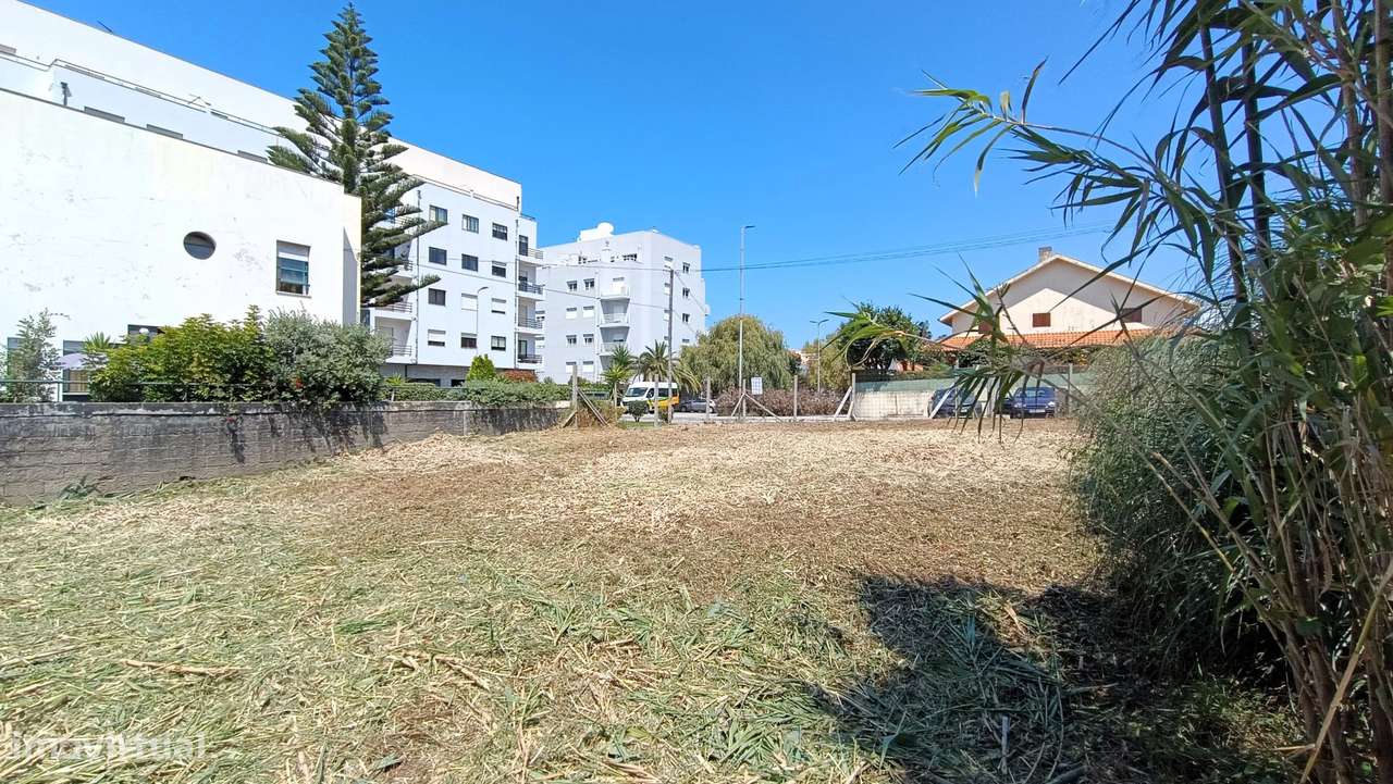 Lote c/387m2, p/Construção Moradia c/344m2-9