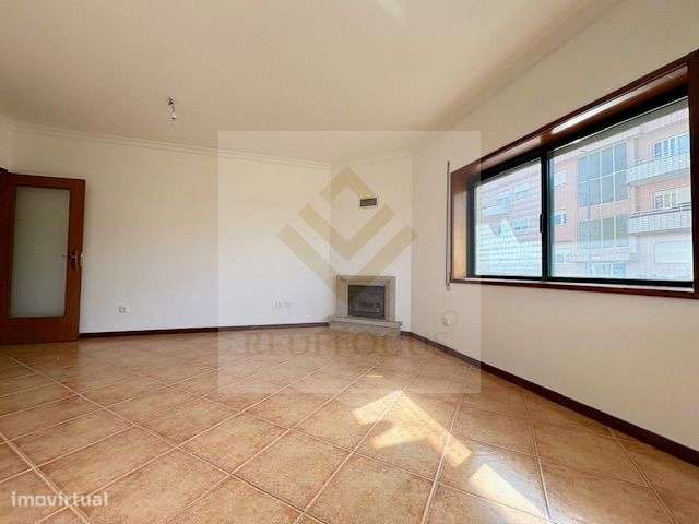 Apartamento T2 em São João de Ver - Grande imagem: 3/23