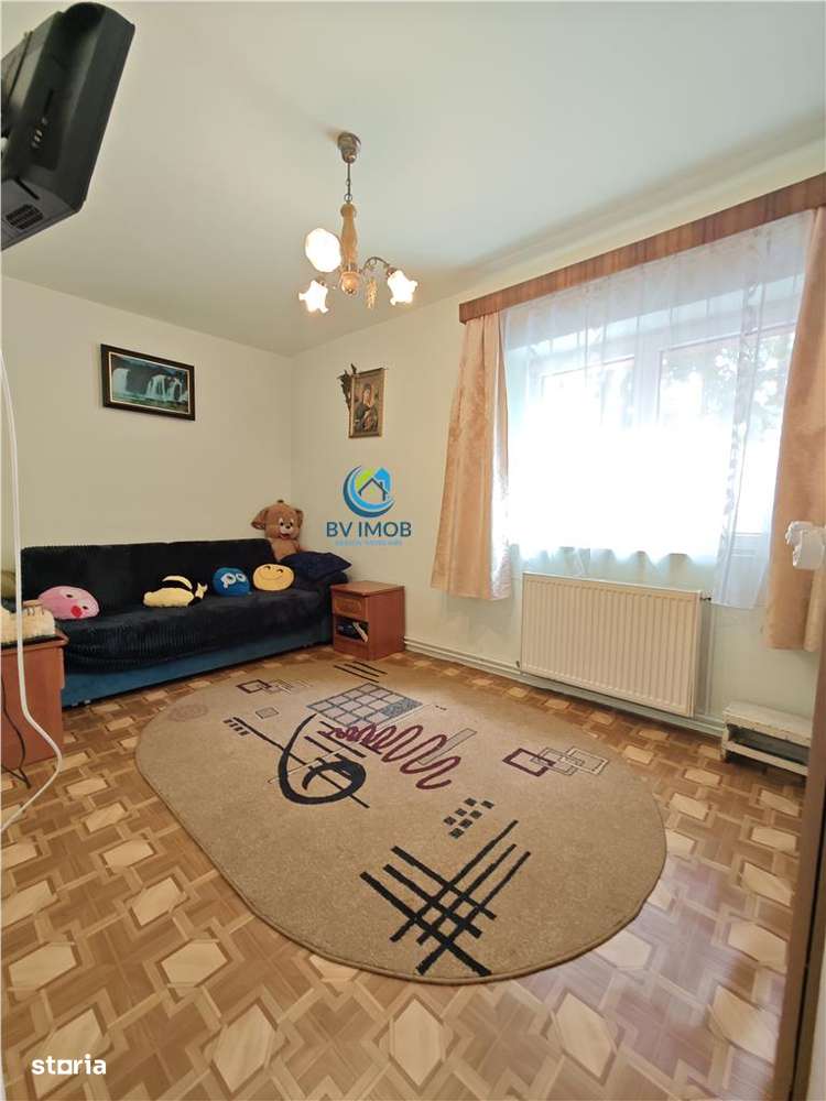 Vanzare apartament 4 camere, decomandat, zona Faget-4