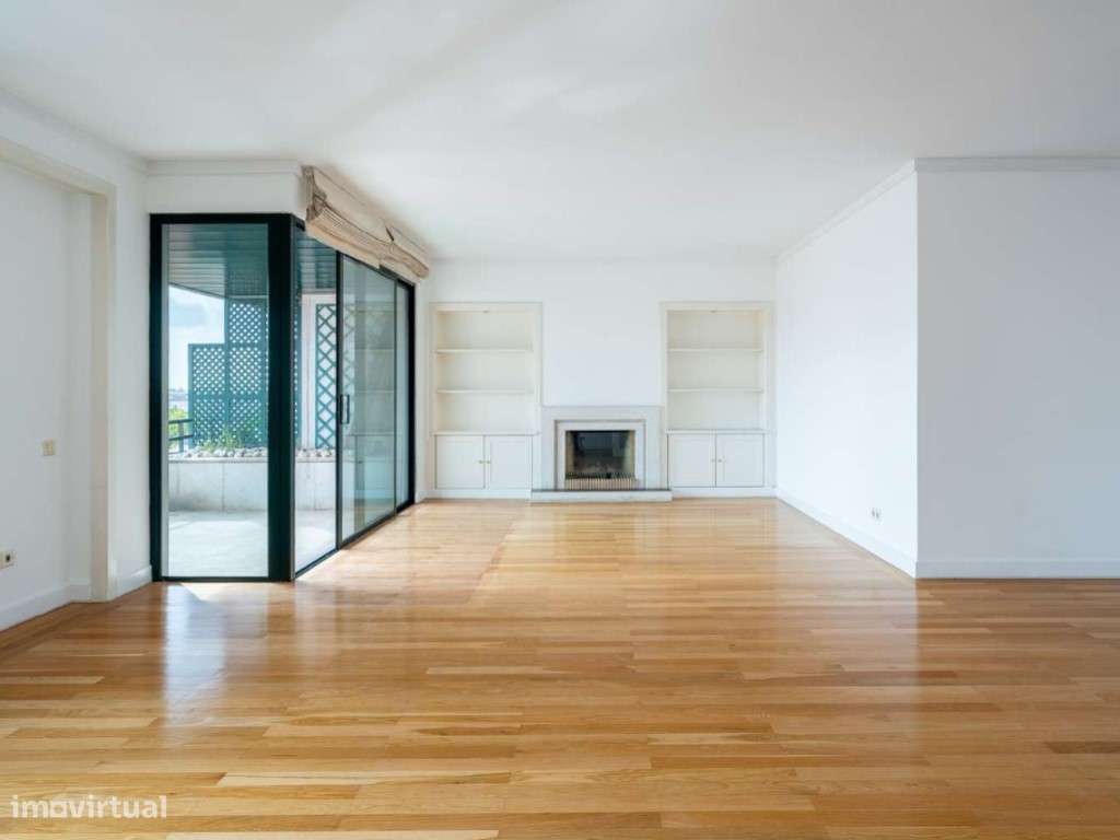 Apartamento T3 para arrendamento com vista rio nas Amoreiras - Grande imagem: 2/28