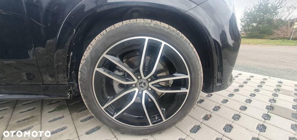 Mercedes-Benz GLE 400 d 4Matic 9G-TRONIC AMG Line - 23