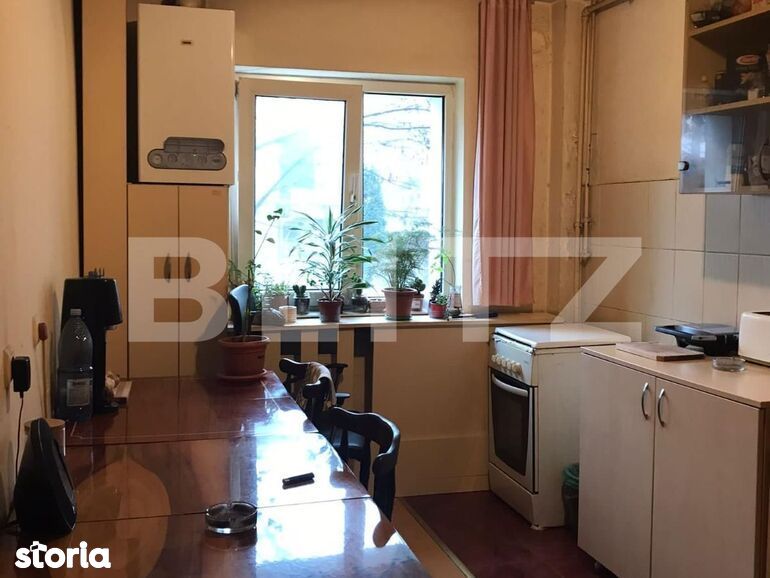 Apartament 4 camere, 77 mp, decomandat, zona Marasti