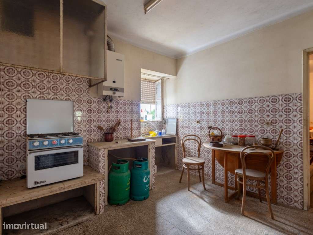 No Coração de Abrantes, possibilidade 4 apartamentos-6