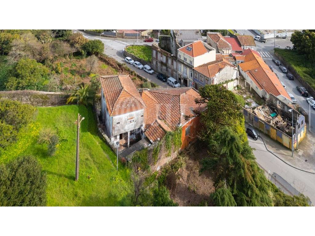 Prédio para reabilitação total, em Campanhã, Porto-33
