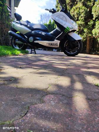 Yamaha Tmax - 24