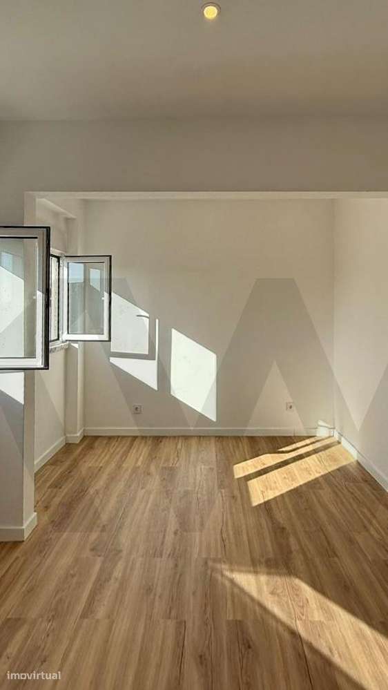 T1 em Porto Salvo com arrecadação - Grande imagem: 2/9