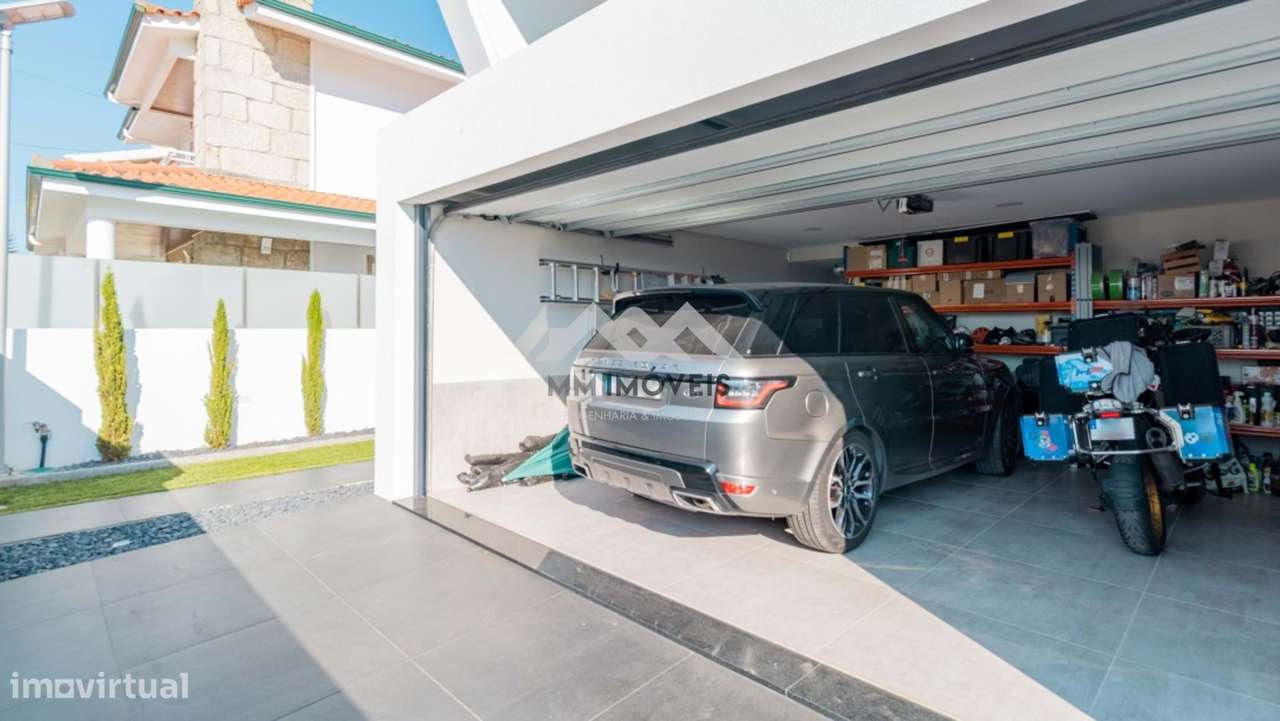 Moradia | T4 | Piscina | Maia-37