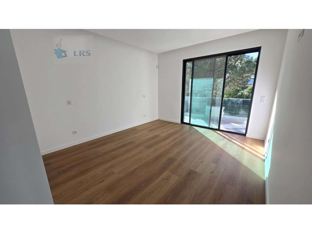Murches, lindos acabamentos, moradia isolada com 3 suites e 1 quatr...-33