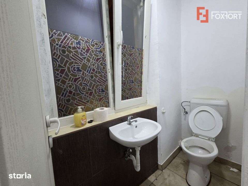 Spatiu comercial de vanzare ultracentral, cu expunere stradala generoa-2