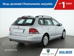 Volkswagen Golf - 6