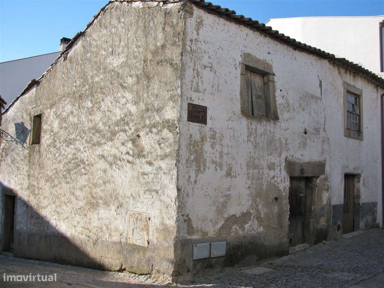 Moradia para Restaurar, Miranda do Douro-6