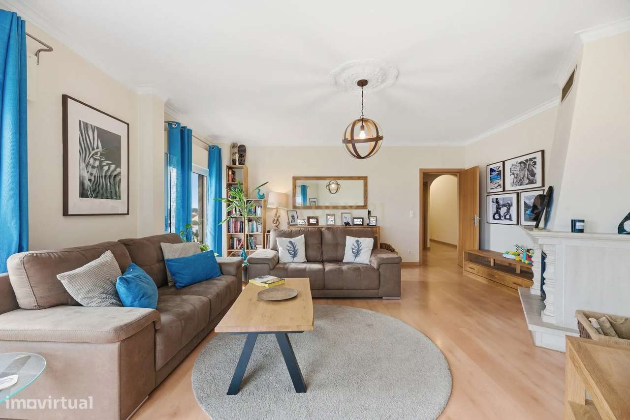 Apartamento T4 em Moita, Setúbal - Oportunidade Única!-10