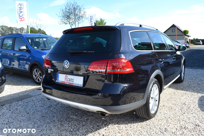 Volkswagen Passat Alltrack 2.0 TDI 4Motion DSG BlueMotion Tec - 4